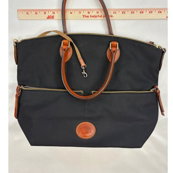 DOONEY & BOURKE Black Nylon/ Leather Trims Pocket Shoulder Bag - Picture 2 of 16